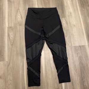 Aerie Offline “The Hugger” legging